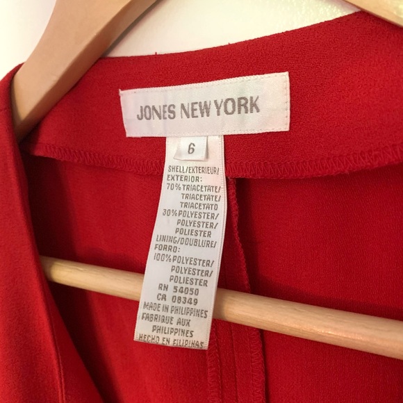 Red Short Sleeve Blouse - Picture 2 of 7